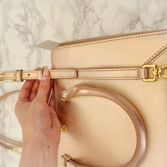 Tory Burch - Emerson Small Zip Tote - Picture 7 of 11